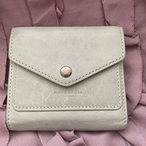 Borgasets leather trifold wallet